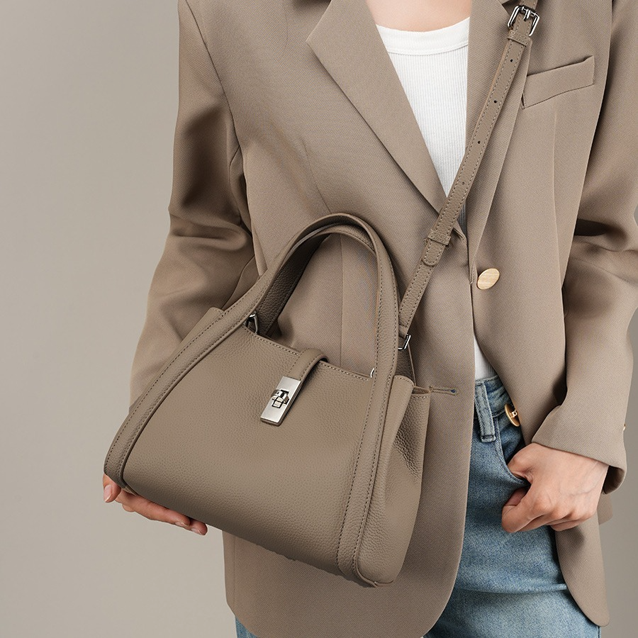 Fashionable Korean-style Large-capacity Leather Handbag - ÅlandWell