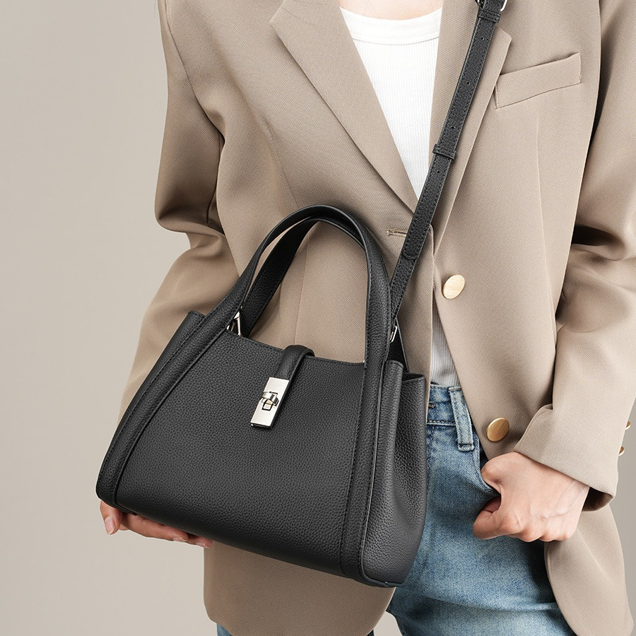 Fashionable Korean-style Large-capacity Leather Handbag - ÅlandWell